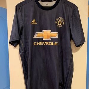 Manchester United authentic team issues jersey